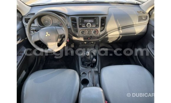 Ra Imported Mitsubishi L200 funfun Ọkọ̀ in Import - Dubai ni Ashanti Ra Imported Mitsubishi L200 funfun Ọkọ̀ in Import - Dubai ni Ashanti