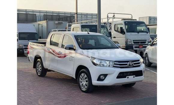 Buy Import Toyota Hilux White Car in Import - Dubai in Ashanti Buy Import Toyota Hilux White Car in Import - Dubai in Ashanti