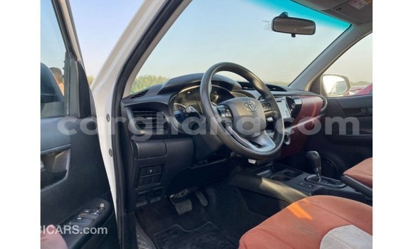 Buy Import Toyota Hilux White Car in Import - Dubai in Ashanti Buy Import Toyota Hilux White Car in Import - Dubai in Ashanti