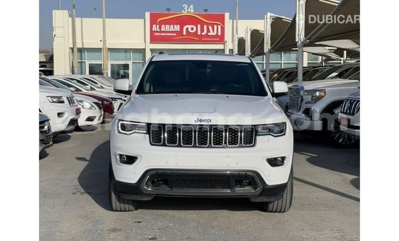 Ra Imported Jeep Grand Cherokee funfun Ọkọ̀ in Import - Dubai ni Ashanti Ra Imported Jeep Grand Cherokee funfun Ọkọ̀ in Import - Dubai ni Ashanti