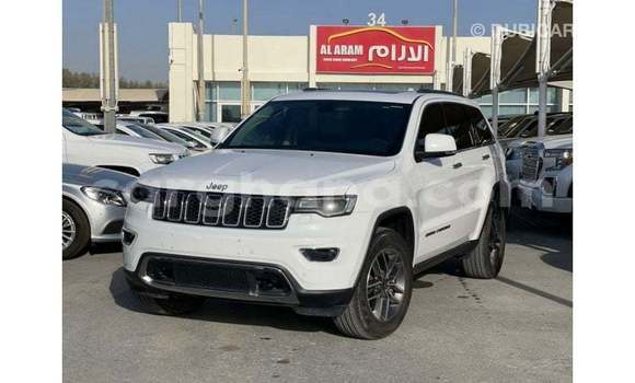 Ra Imported Jeep Grand Cherokee funfun Ọkọ̀ in Import - Dubai ni Ashanti Ra Imported Jeep Grand Cherokee funfun Ọkọ̀ in Import - Dubai ni Ashanti