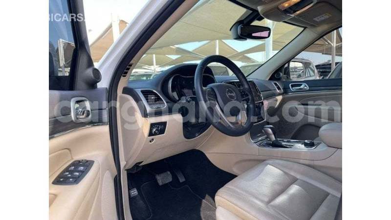 Big with watermark jeep grand cherokee ashanti import dubai 55772