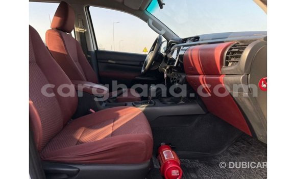 Ra Imported Toyota Hilux funfun Ọkọ̀ in Import - Dubai ni Ashanti Ra Imported Toyota Hilux funfun Ọkọ̀ in Import - Dubai ni Ashanti