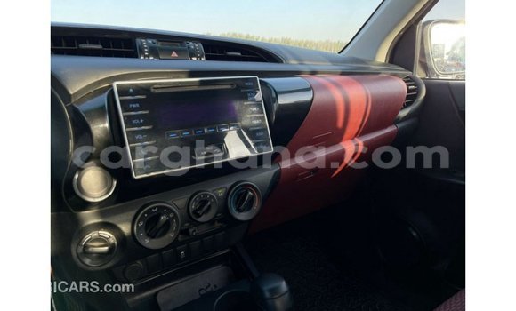 Ra Imported Toyota Hilux funfun Ọkọ̀ in Import - Dubai ni Ashanti Ra Imported Toyota Hilux funfun Ọkọ̀ in Import - Dubai ni Ashanti