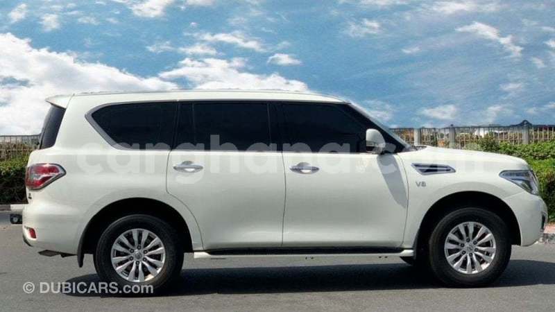 Big with watermark nissan patrol ashanti import dubai 55775