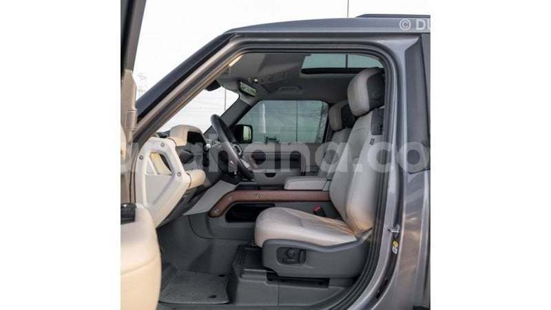 Big with watermark land rover defender ashanti import dubai 55784