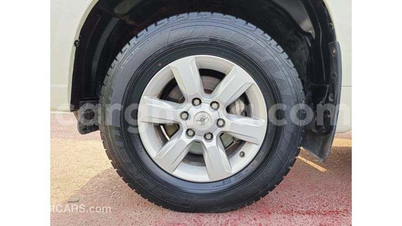 Big with watermark toyota prado ashanti import dubai 55801