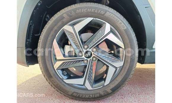 Sayi Imported Hyundai Tucson White Mota in Import - Dubai a Ashanti Sayi Imported Hyundai Tucson White Mota in Import - Dubai a Ashanti