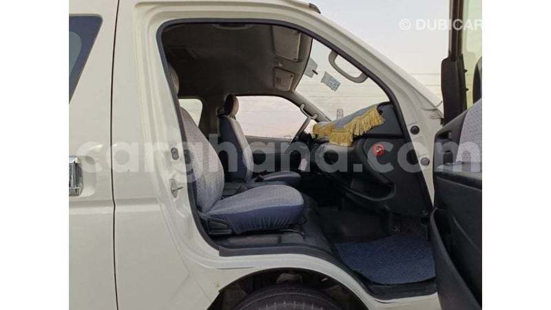 Big with watermark toyota hiace ashanti import dubai 55806