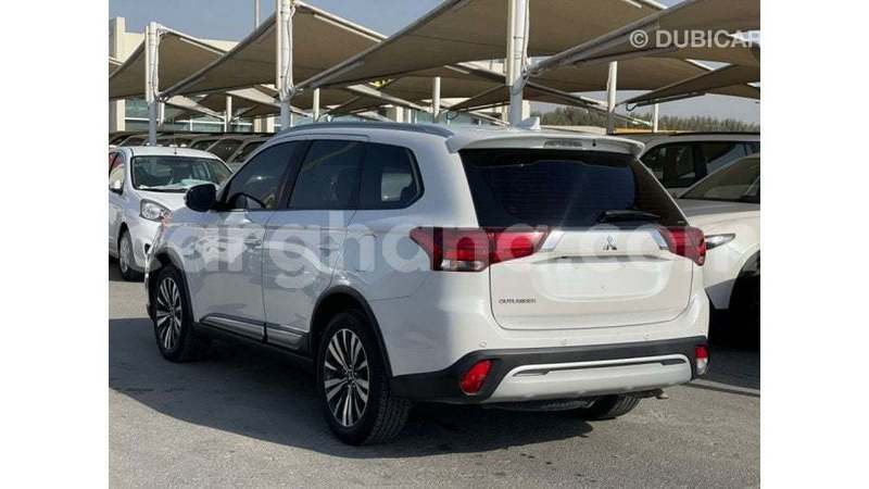 Big with watermark mitsubishi outlander ashanti import dubai 55807