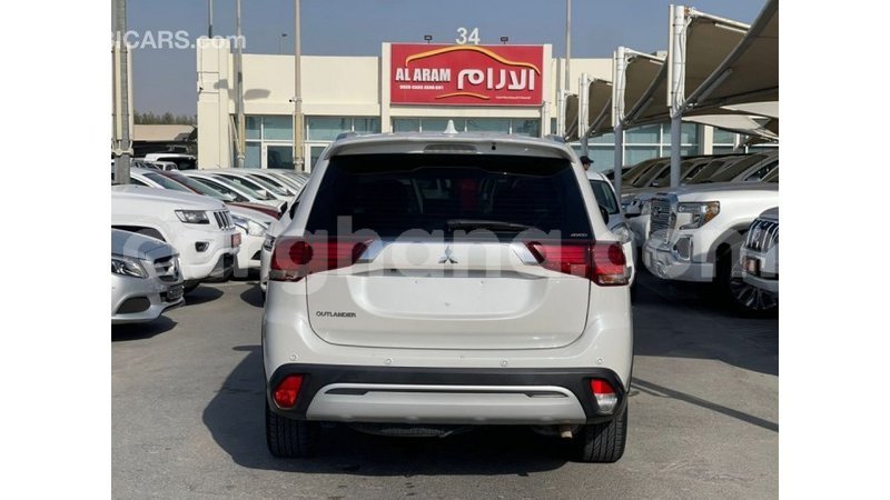 Big with watermark mitsubishi outlander ashanti import dubai 55807