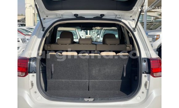 Ra Imported Mitsubishi Outlander funfun Ọkọ̀ in Import - Dubai ni Ashanti Ra Imported Mitsubishi Outlander funfun Ọkọ̀ in Import - Dubai ni Ashanti