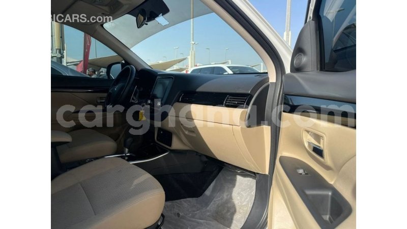 Big with watermark mitsubishi outlander ashanti import dubai 55807