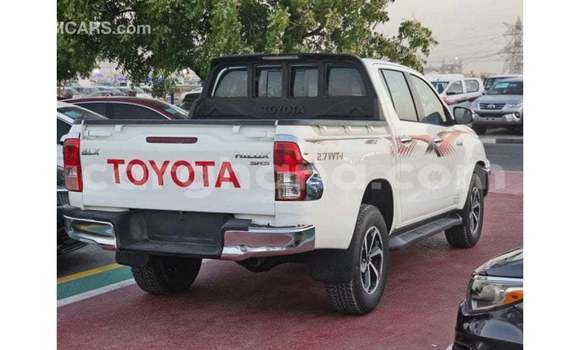 Buy Import Toyota Hilux White Car in Import - Dubai in Ashanti Buy Import Toyota Hilux White Car in Import - Dubai in Ashanti
