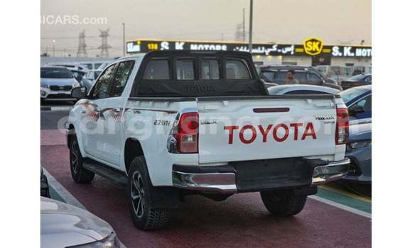 Buy Import Toyota Hilux White Car in Import - Dubai in Ashanti Buy Import Toyota Hilux White Car in Import - Dubai in Ashanti