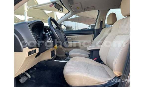 Ra Imported Mitsubishi Outlander Brown Ọkọ̀ in Import - Dubai ni Ashanti Ra Imported Mitsubishi Outlander Brown Ọkọ̀ in Import - Dubai ni Ashanti