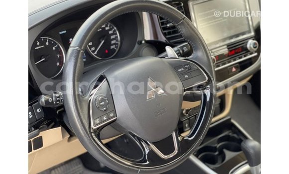 Sayi Imported Mitsubishi Outlander White Mota in Import - Dubai a Ashanti Sayi Imported Mitsubishi Outlander White Mota in Import - Dubai a Ashanti