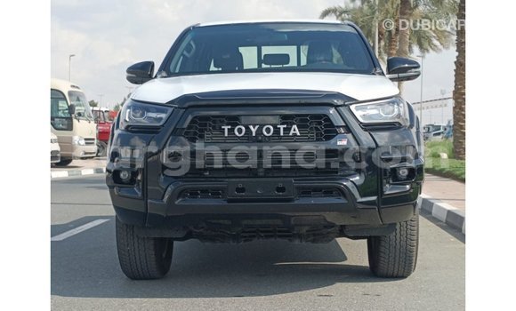 Sayi Imported Toyota Hilux Black Mota in Import - Dubai a Ashanti Sayi Imported Toyota Hilux Black Mota in Import - Dubai a Ashanti