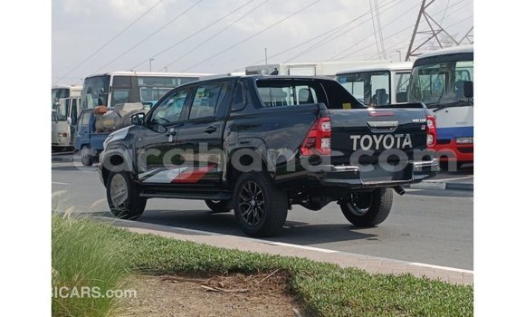 Sayi Imported Toyota Hilux Black Mota in Import - Dubai a Ashanti Sayi Imported Toyota Hilux Black Mota in Import - Dubai a Ashanti