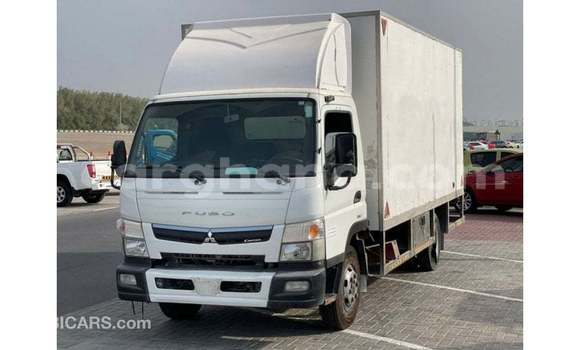 Ra Imported Mitsubishi Carisma funfun Ọkọ̀ in Import - Dubai ni Ashanti Ra Imported Mitsubishi Carisma funfun Ọkọ̀ in Import - Dubai ni Ashanti