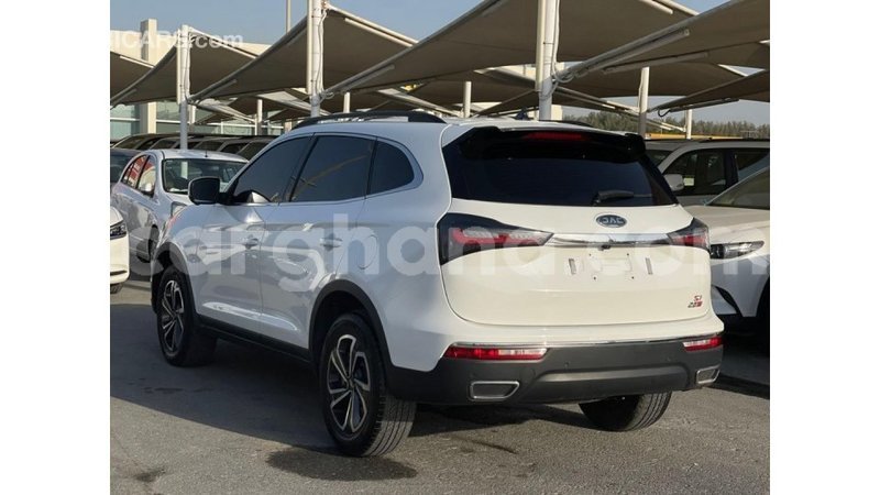 Big with watermark renault 19 ashanti import dubai 55830