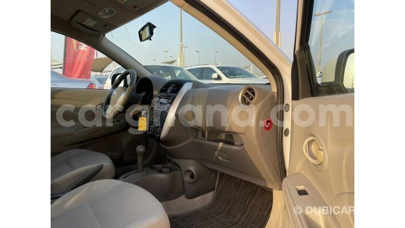 Big with watermark nissan sunny ashanti import dubai 55833