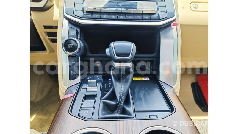 Big with watermark toyota land cruiser ashanti import dubai 55838