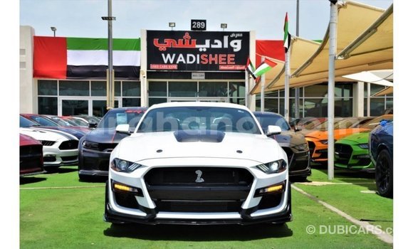 Ra Imported Ford Mustang funfun Ọkọ̀ in Import - Dubai ni Ashanti Ra Imported Ford Mustang funfun Ọkọ̀ in Import - Dubai ni Ashanti