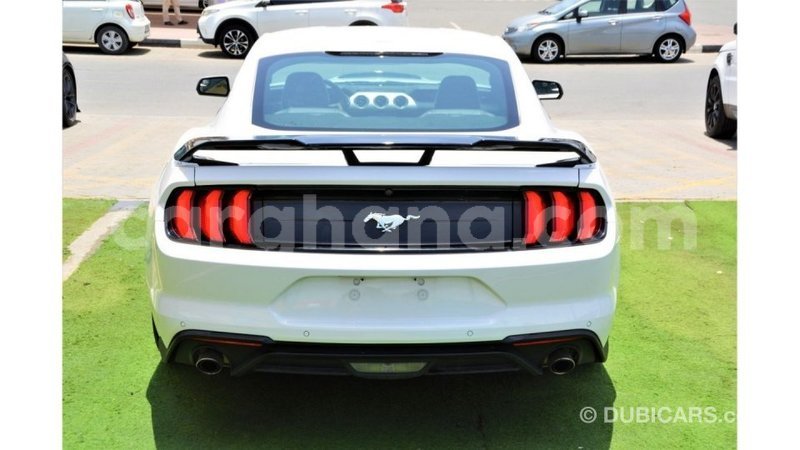 Big with watermark ford mustang ashanti import dubai 55856