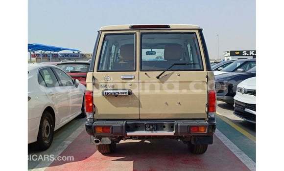 Buy Import Toyota Land Cruiser Beige Car in Import - Dubai in Ashanti Buy Import Toyota Land Cruiser Beige Car in Import - Dubai in Ashanti