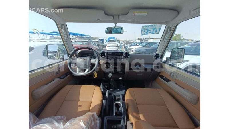 Big with watermark toyota land cruiser ashanti import dubai 55859