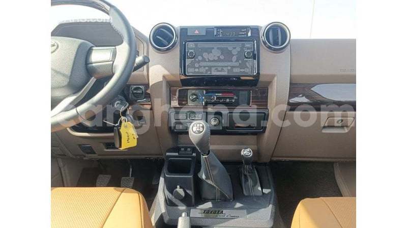 Big with watermark toyota land cruiser ashanti import dubai 55859