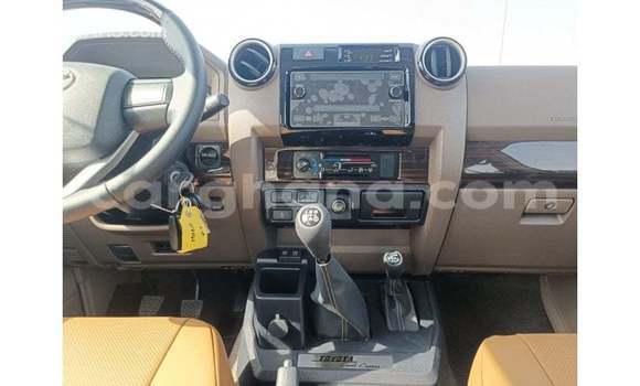 Buy Import Toyota Land Cruiser Beige Car in Import - Dubai in Ashanti Buy Import Toyota Land Cruiser Beige Car in Import - Dubai in Ashanti