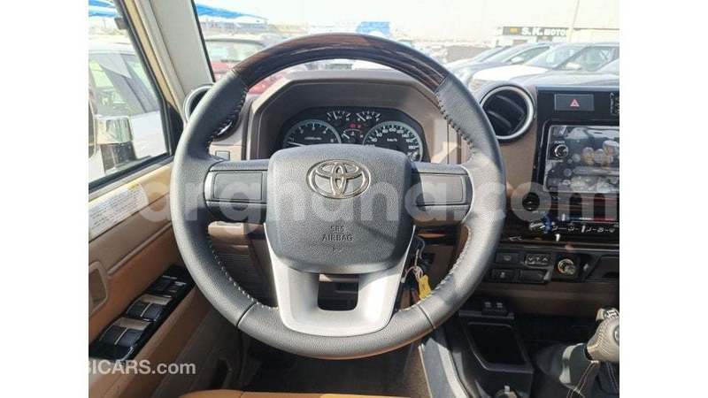 Big with watermark toyota land cruiser ashanti import dubai 55859