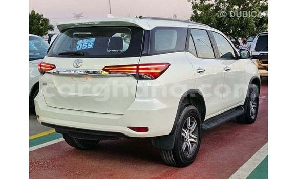 Buy Import Toyota Fortuner White Car in Import - Dubai in Ashanti Buy Import Toyota Fortuner White Car in Import - Dubai in Ashanti