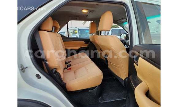 Buy Import Toyota Fortuner White Car in Import - Dubai in Ashanti Buy Import Toyota Fortuner White Car in Import - Dubai in Ashanti