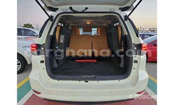 Buy Import Toyota Fortuner White Car in Import - Dubai in Ashanti Buy Import Toyota Fortuner White Car in Import - Dubai in Ashanti