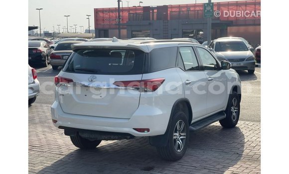 Ra Imported Toyota Fortuner funfun Ọkọ̀ in Import - Dubai ni Ashanti Ra Imported Toyota Fortuner funfun Ọkọ̀ in Import - Dubai ni Ashanti
