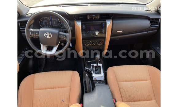 Ra Imported Toyota Fortuner funfun Ọkọ̀ in Import - Dubai ni Ashanti Ra Imported Toyota Fortuner funfun Ọkọ̀ in Import - Dubai ni Ashanti