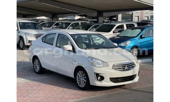 Ra Imported Mitsubishi Attrage funfun Ọkọ̀ in Import - Dubai ni Ashanti Ra Imported Mitsubishi Attrage funfun Ọkọ̀ in Import - Dubai ni Ashanti