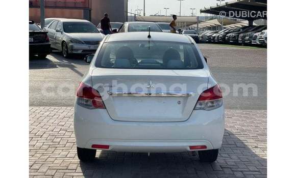 Ra Imported Mitsubishi Attrage funfun Ọkọ̀ in Import - Dubai ni Ashanti Ra Imported Mitsubishi Attrage funfun Ọkọ̀ in Import - Dubai ni Ashanti