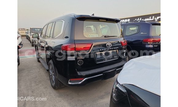 Buy Import Toyota Land Cruiser Black Car in Import - Dubai in Ashanti Buy Import Toyota Land Cruiser Black Car in Import - Dubai in Ashanti