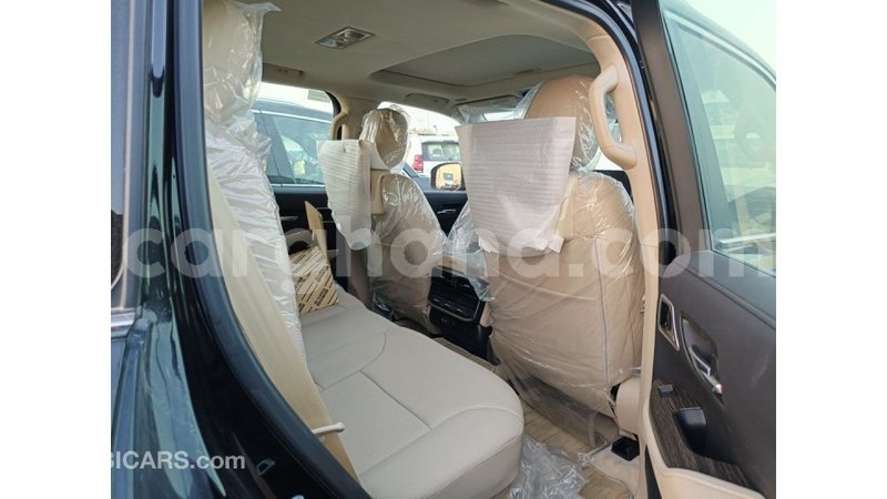 Big with watermark toyota land cruiser ashanti import dubai 55873