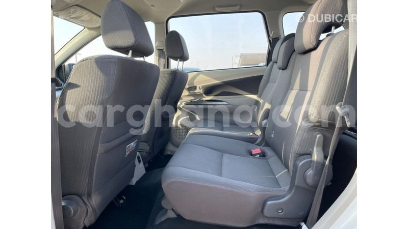 Big with watermark toyota avanza ashanti import dubai 55880