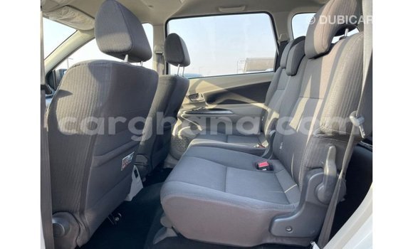 Ra Imported Toyota Avanza funfun Ọkọ̀ in Import - Dubai ni Ashanti Ra Imported Toyota Avanza funfun Ọkọ̀ in Import - Dubai ni Ashanti
