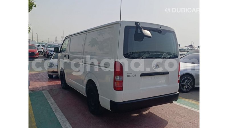 Big with watermark toyota hiace ashanti import dubai 55883