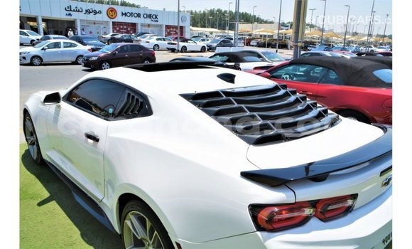 Sayi Imported Chevrolet Camaro White Mota in Import - Dubai a Ashanti Sayi Imported Chevrolet Camaro White Mota in Import - Dubai a Ashanti