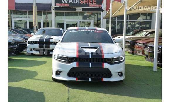 Ra Imported Dodge Charger funfun Ọkọ̀ in Import - Dubai ni Ashanti Ra Imported Dodge Charger funfun Ọkọ̀ in Import - Dubai ni Ashanti