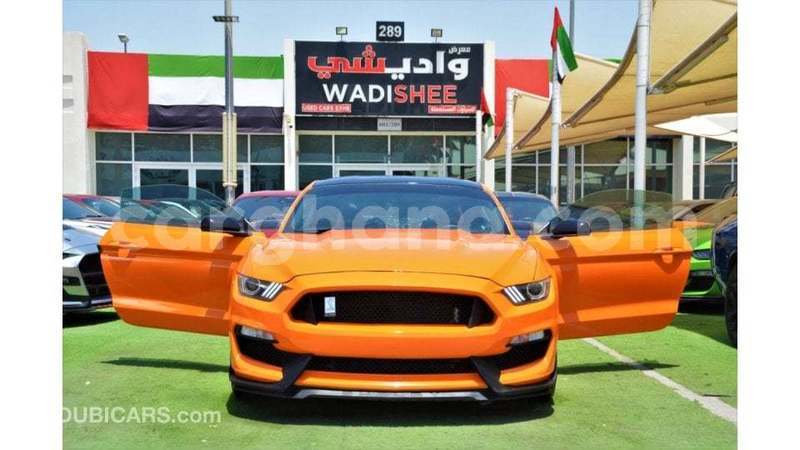 Big with watermark ford mustang ashanti import dubai 55894