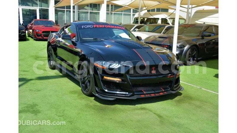 Big with watermark ford mustang ashanti import dubai 55897